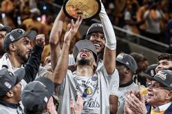 开云官方app入口-步行者客场险胜魔术，保持九连胜的简单介绍