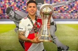 开云体育官网-包含西班牙巨星转投英超豪门，创转会费纪录的词条