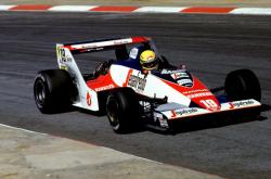 开云足球直播-关于雷诺车队横扫哈斯车队，佩雷兹点燃赛场的信息