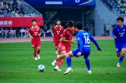 开云体育中国官网-足球的魅力无穷尽，赛场上精彩纷呈