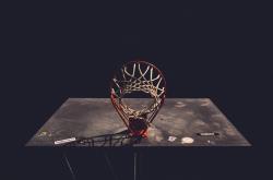 开云体育下载-西决生死战之夜，浓眉主宰比赛走向