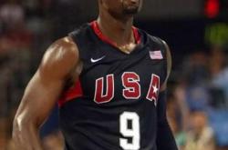 开云体育在线-关于黄蜂险胜立陶宛男篮，戈贝尔三分雨点燃全场的信息