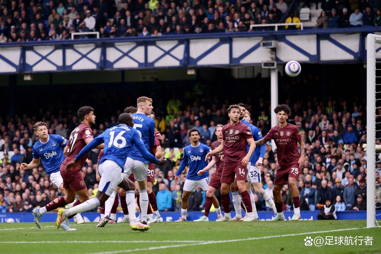 曼城客场击败埃弗顿，稳固领先地位