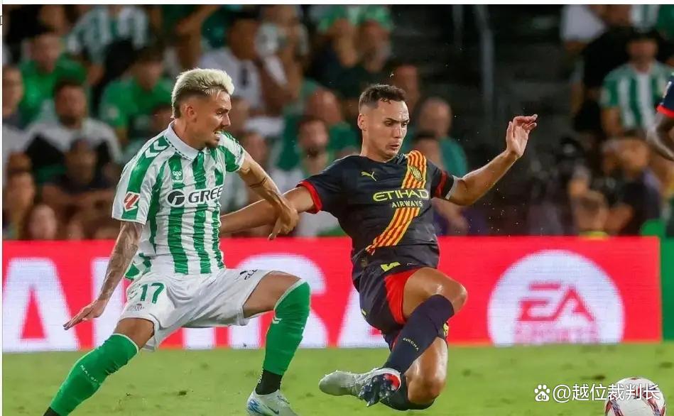 包含佛罗伦萨主场大胜，保持不败的词条