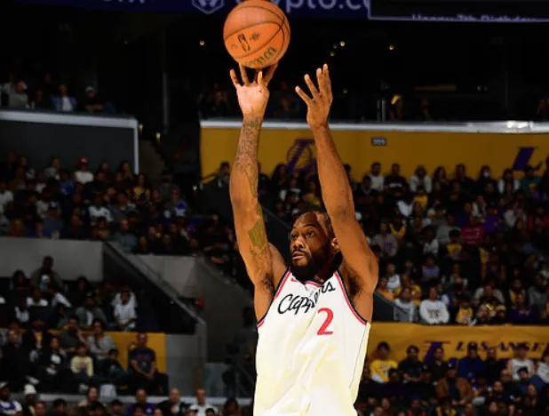 关于快船主场失利，莱昂纳德状态下滑的信息