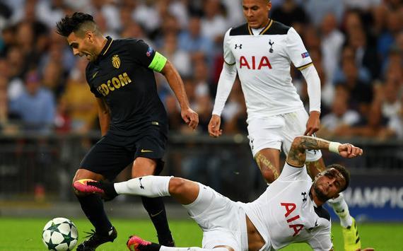 包含摩纳哥再遭惨败，保级形势严峻的词条