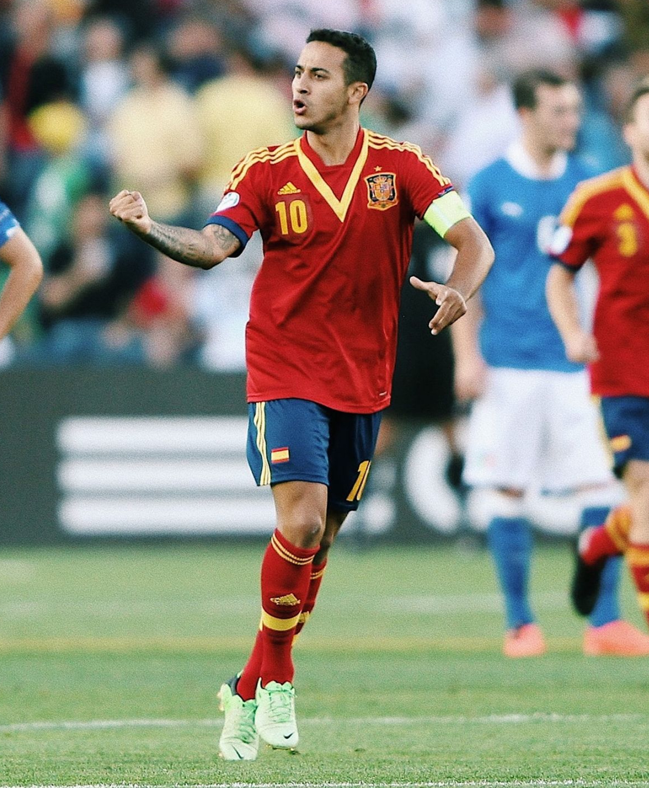 包含德国绝杀阿森纳，蒂亚戈惊艳四座的词条