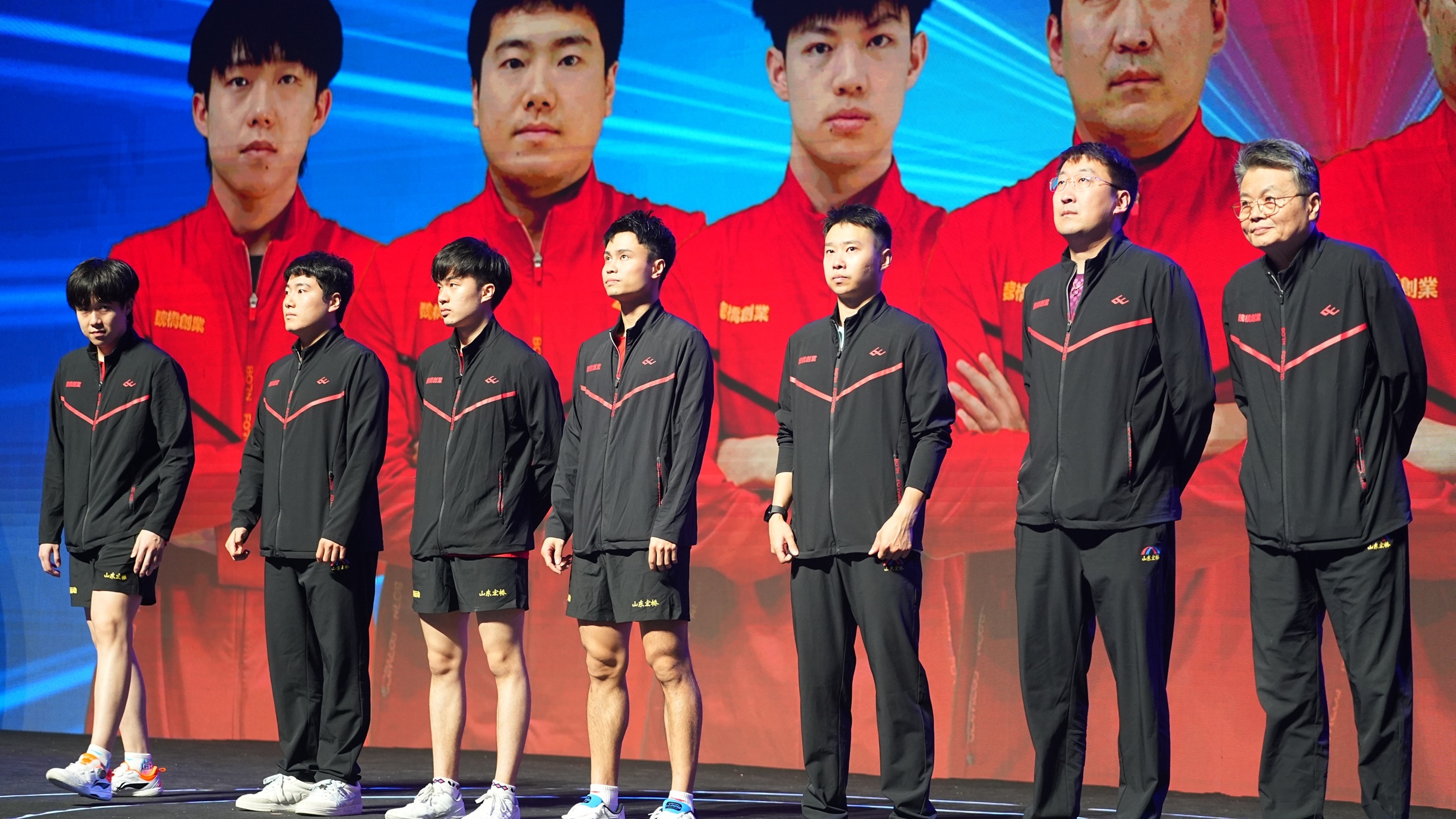 包含德国乒乓球队强势瑞典乒乓球队，许昕一己之力扛起全队的词条