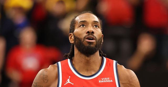 山西队鏖战独行侠,伦纳德带队取胜的简单介绍 山西队鏖战独行侠,伦纳德带队取胜的简单介绍