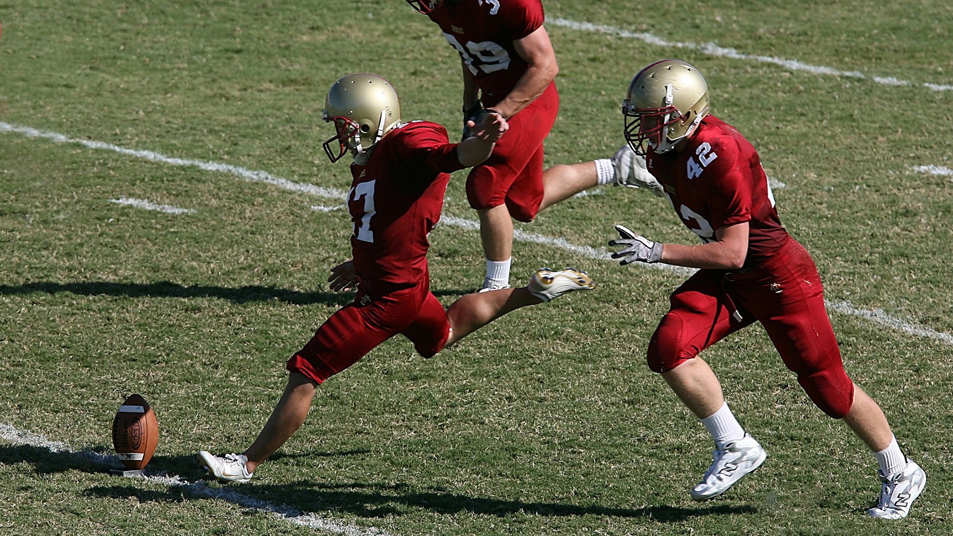 铁幕几内亚,防守艺术锁死蓝黑军团,萨卡一剑封喉定江山