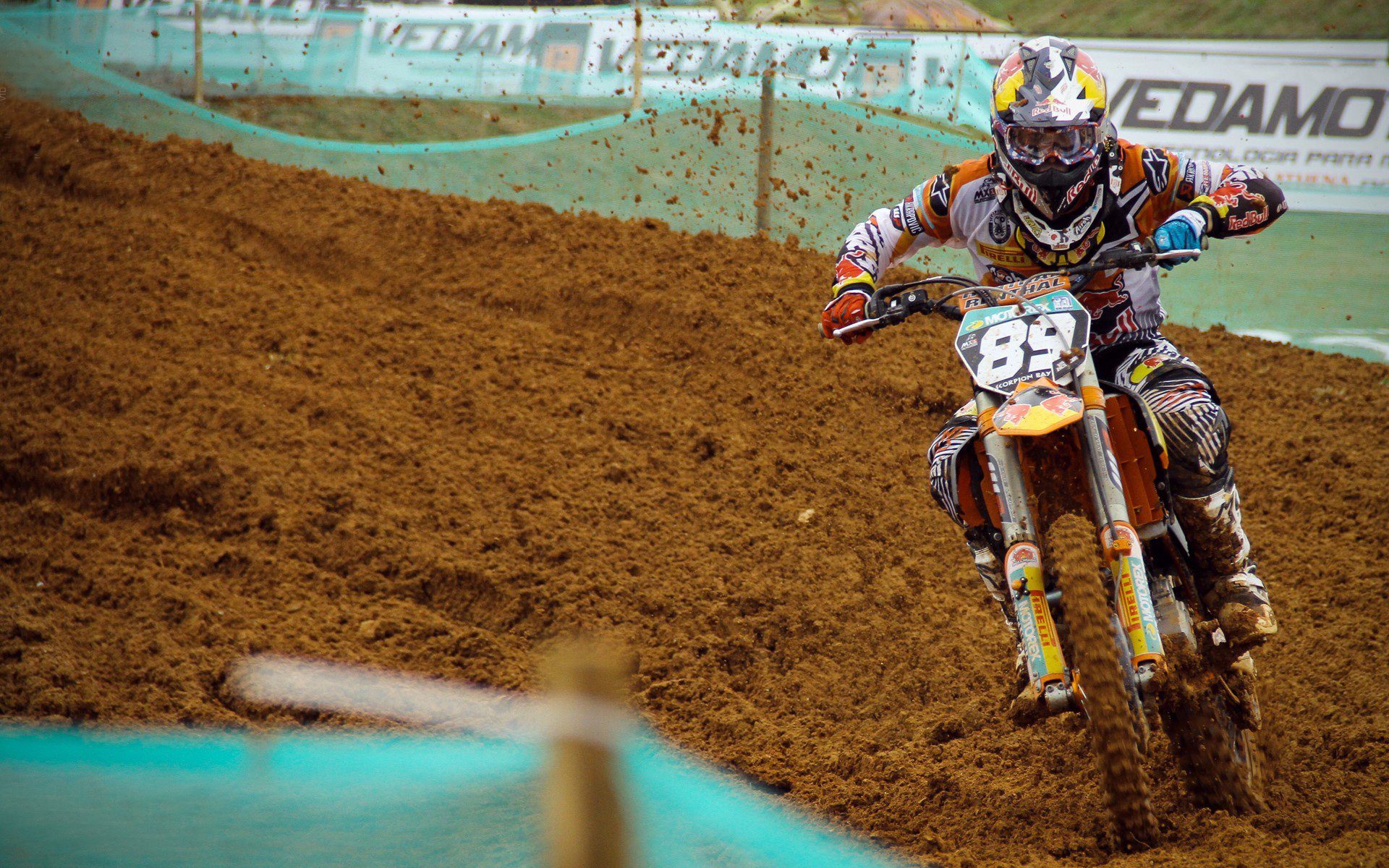 布伦森巨星时刻定乾坤，广东队马刺式团队带走胜利